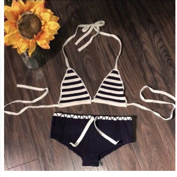 Pinup Leg Avenue 2pc Navy White Knit Stripe Bikini - Picture 4 of 6